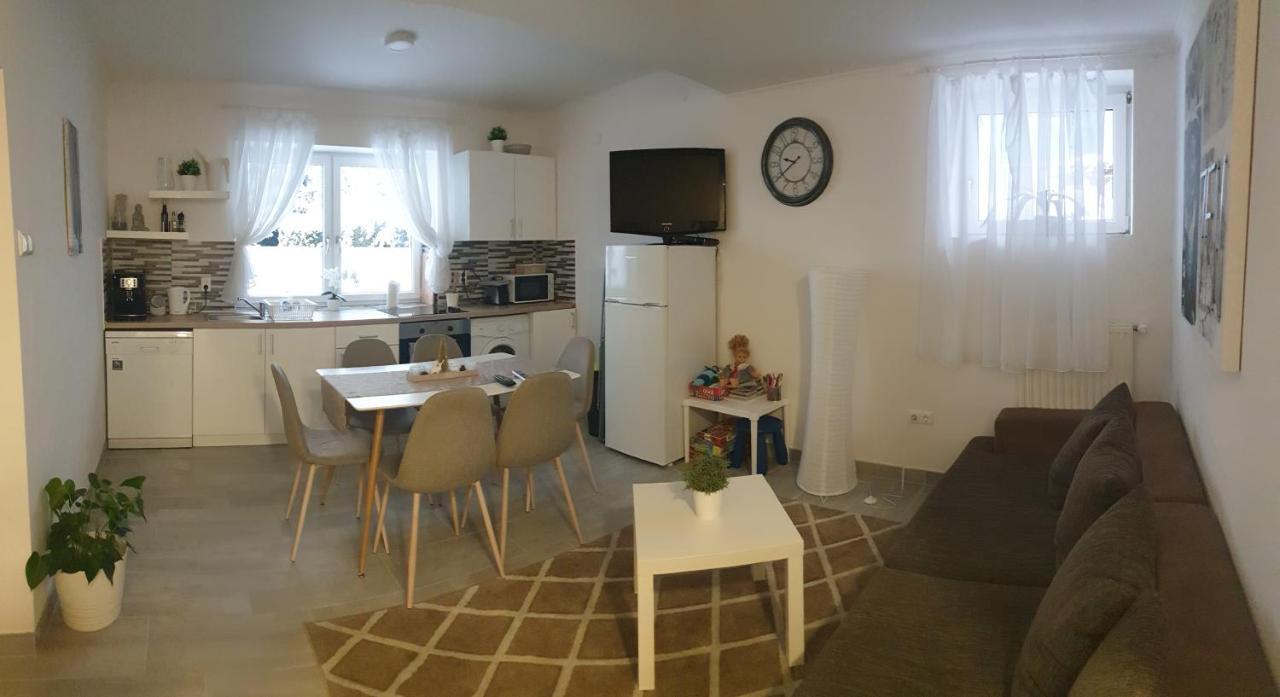 Mistel Apartman โบเดนสดอร์ฟ ภายนอก รูปภาพ